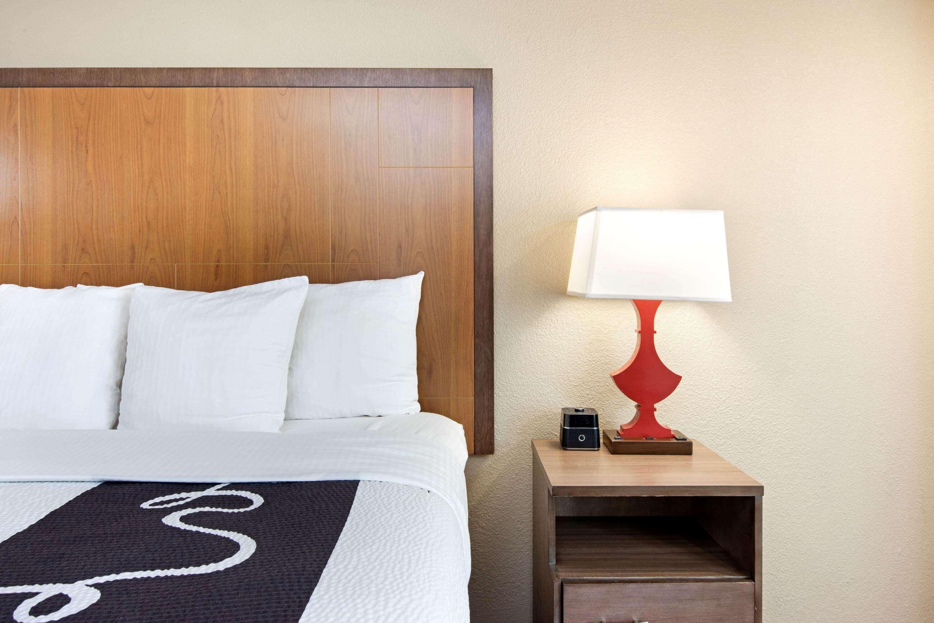 La Quinta Inn & Suites By Wyndham Dc Metro Capital Beltway Кэпитол-Хайтс Экстерьер фото